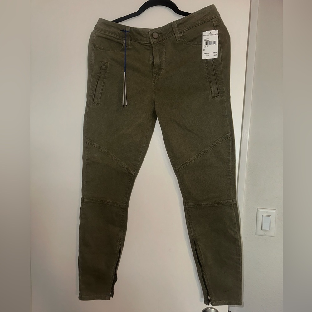 Paige stretch Olive green jean size 31